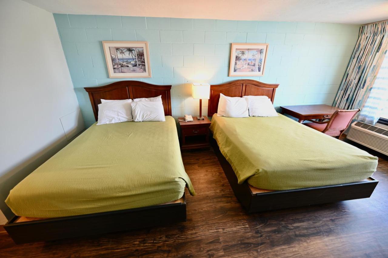 Buccaneer Inn Ст. Джордж Айлънд Екстериор снимка
